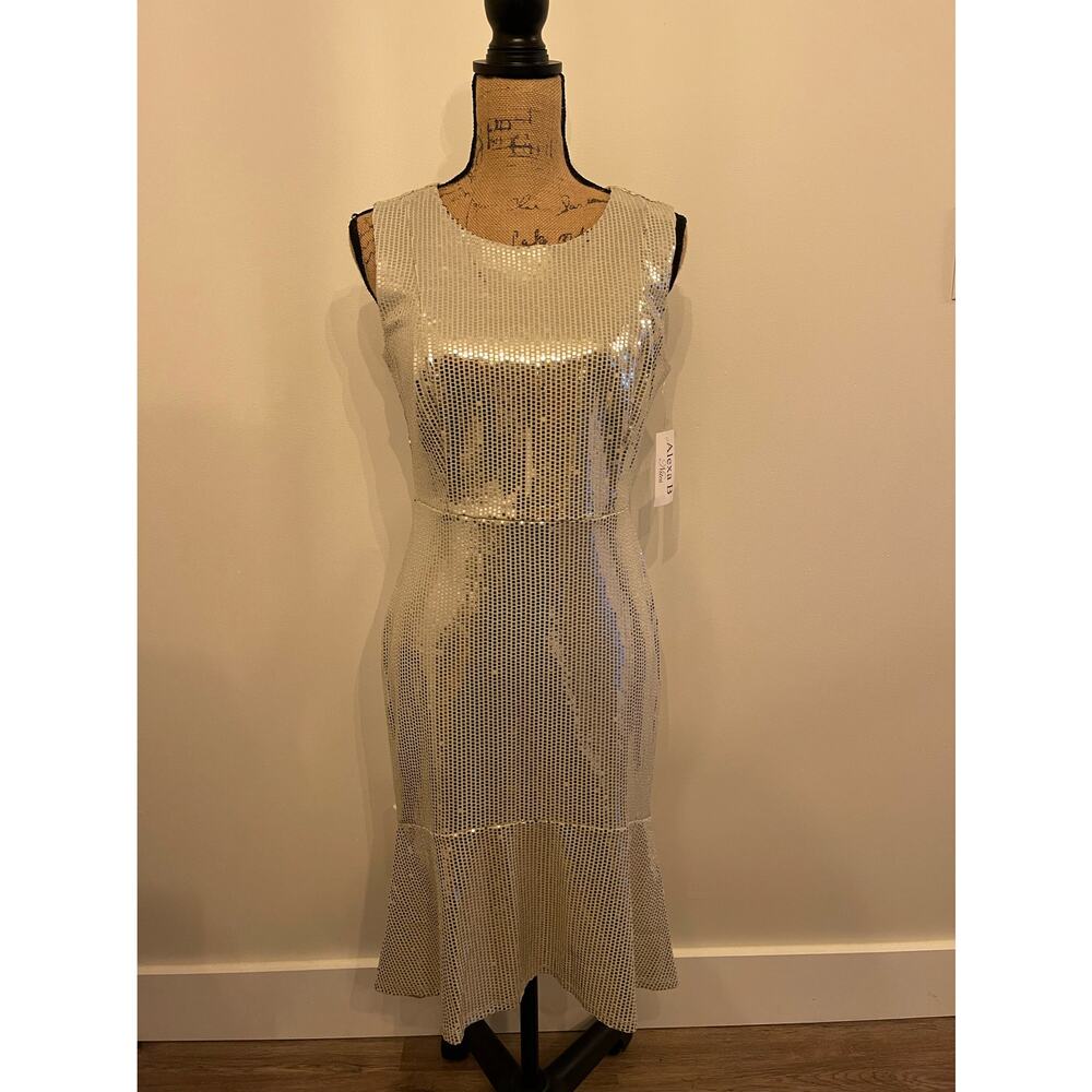 Alexa B Gold Mermaid Style Dress Size 8
